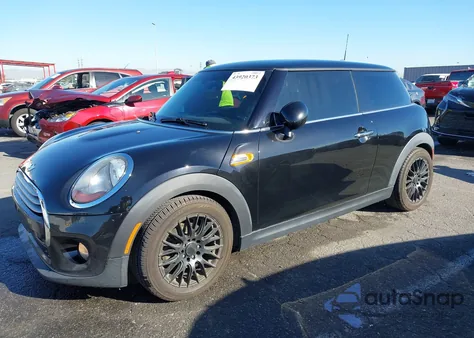 2015 Mini Hardtop Cooper из США, поврежденный, VIN WMWXM5C56FT940041